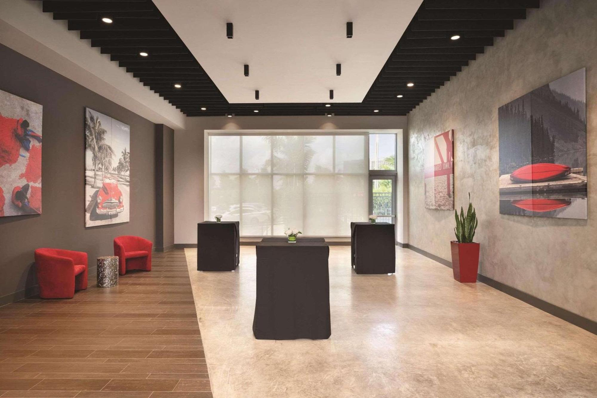فندق Radisson Red Miami Airport ميامي سبرينغز المظهر الخارجي الصورة