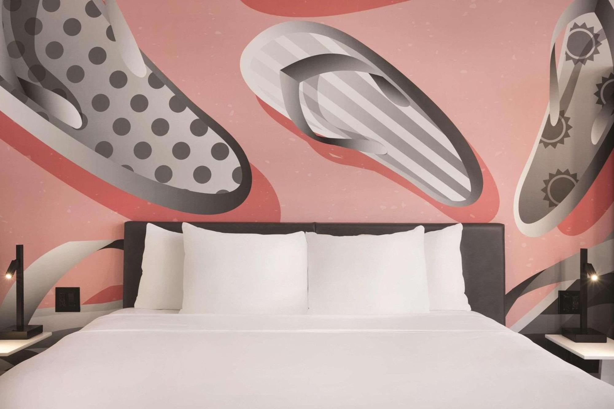 فندق Radisson Red Miami Airport ميامي سبرينغز المظهر الخارجي الصورة
